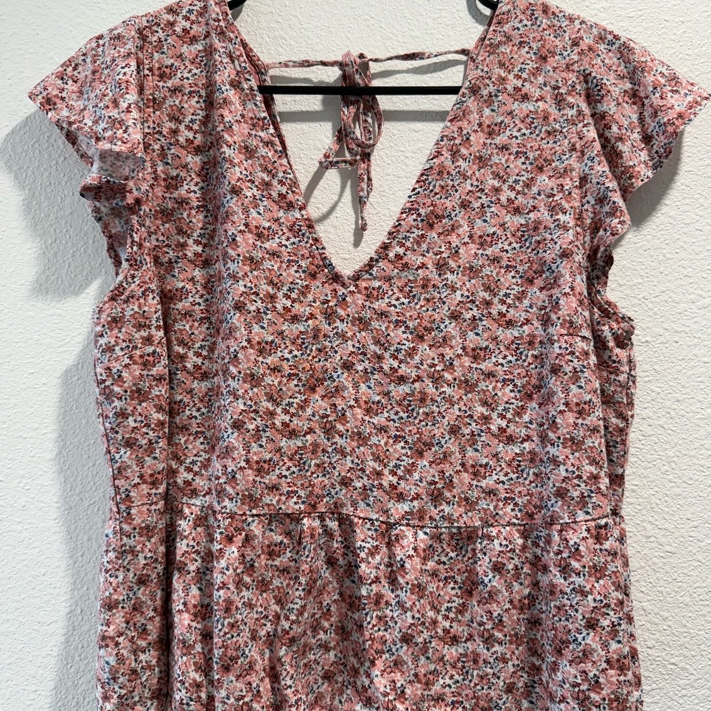 Floral Pink flutter sleeve trapeze top